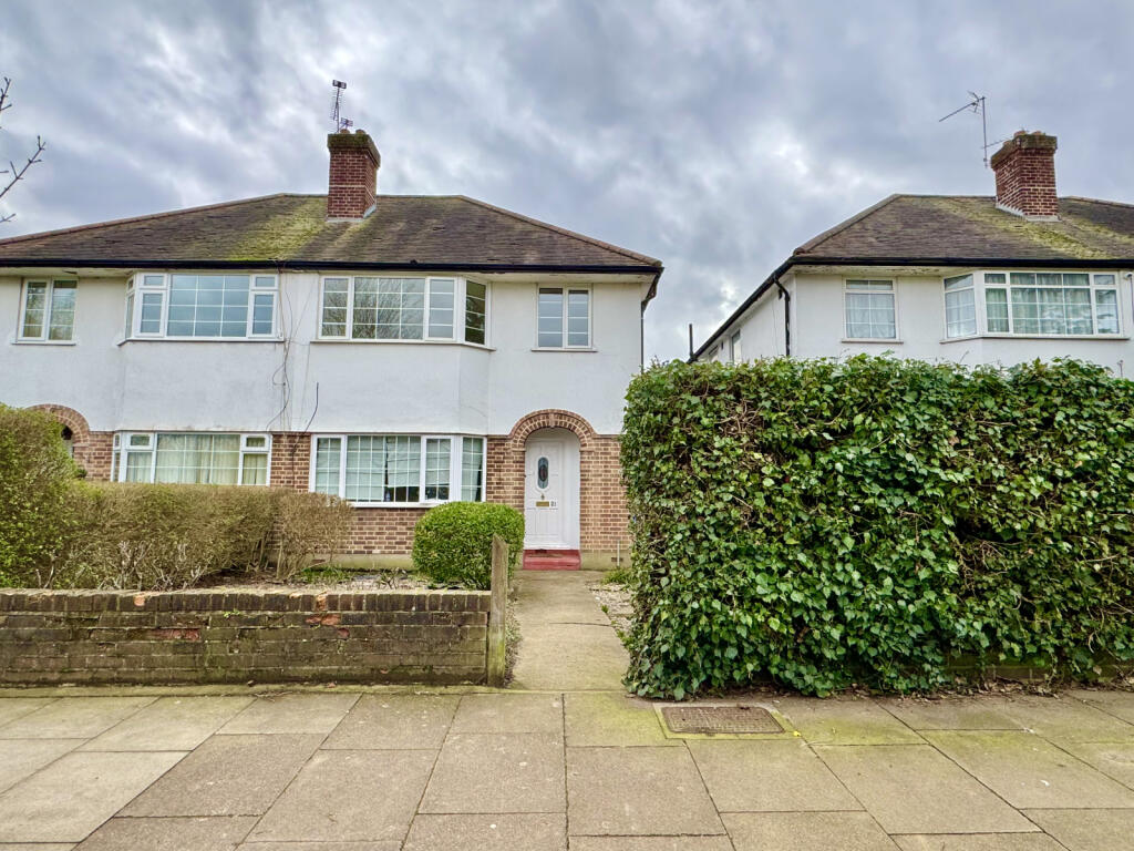 Main image of property: Firs Lane, Winchmore Hill, N21