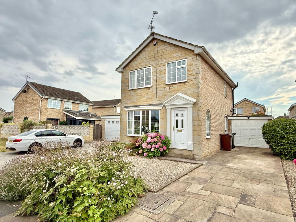 Main image of property: Hunters Walk,Wetherby,LS22 7XX