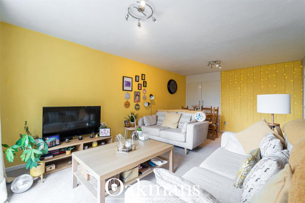 Apartment in Birmingham, West Midlands - View 4
