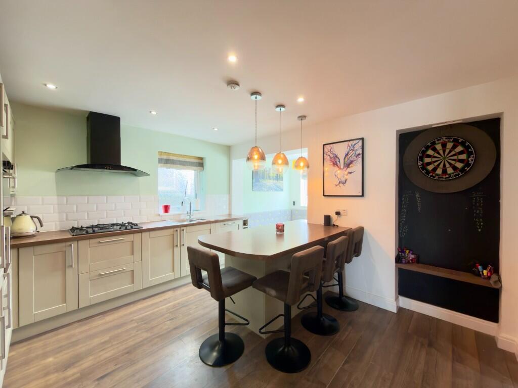Daisy Hill Drive, Adlington, PR6 - More