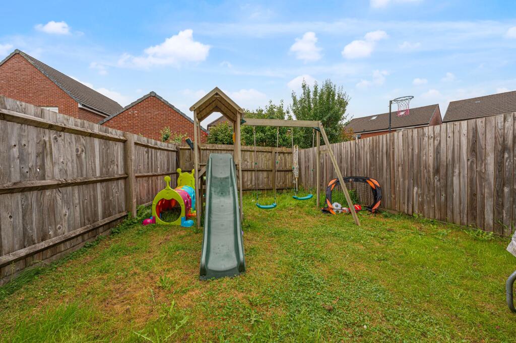 Spitfire Road, Rogerstone, NP10 - View 4