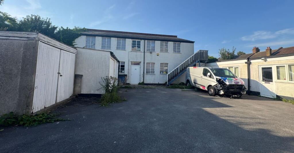 Main image of property: 1 & 2 Christchurch Mews, Southend on Sea, Essex, SS2 4JZ