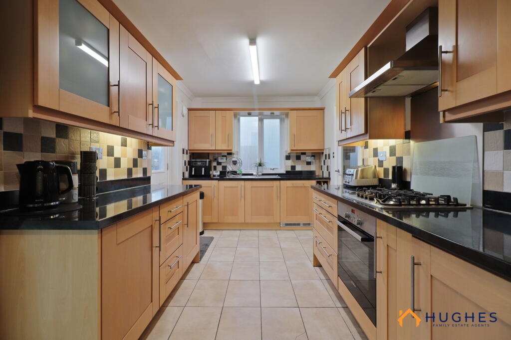 House in Sheffield, South Yorkshire - More