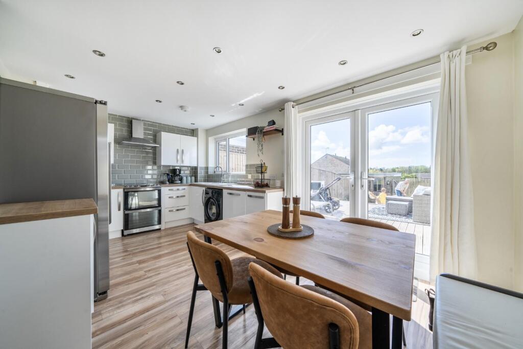 House in Dorchester, Dorset - More