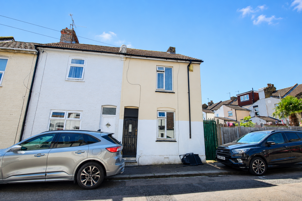 Main image of property: Leopold Road, Chatham, Kent, me4