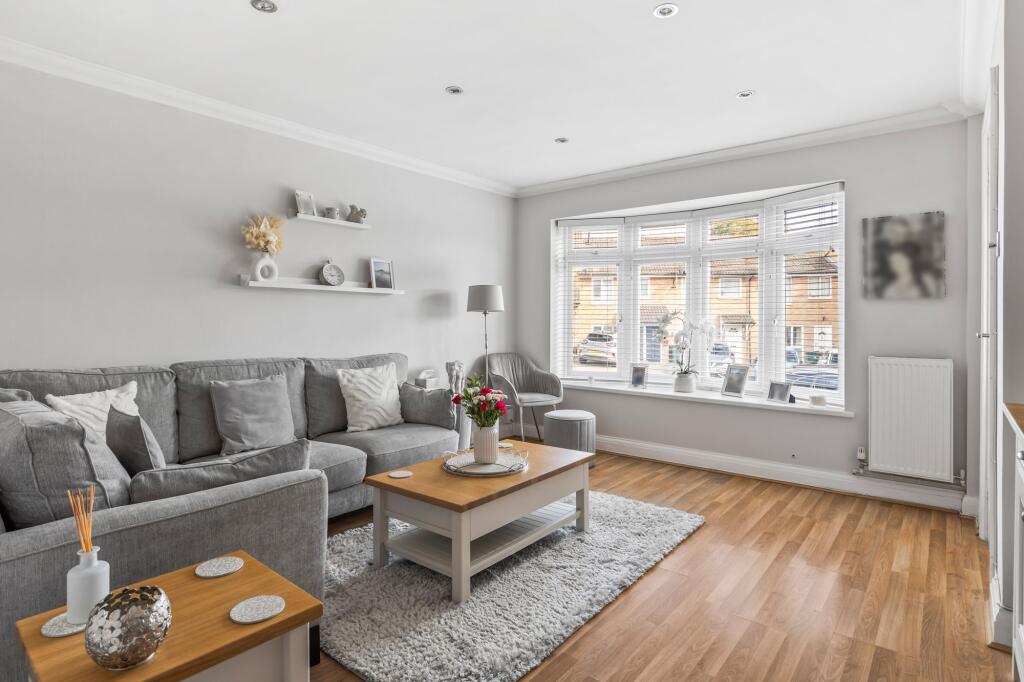 House in Crawley, Worth - View 5