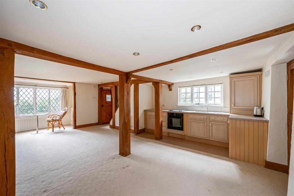House in Portsmouth - View 3