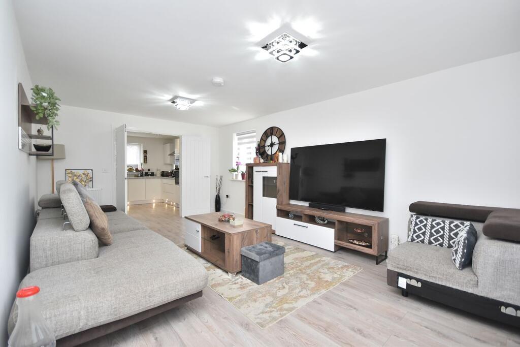 House in Little Harrowden, Glenvale Park, Wellingborough - View 2
