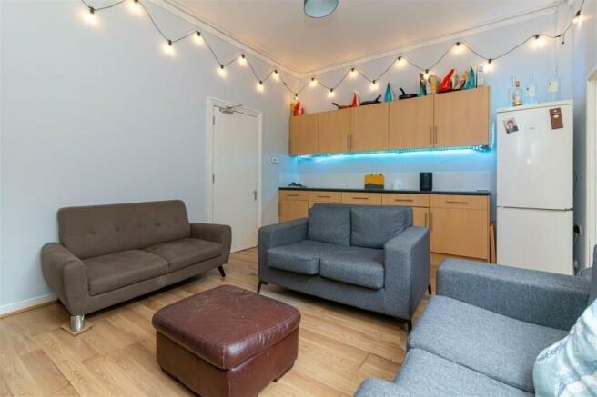 House in Nottingham - View 4