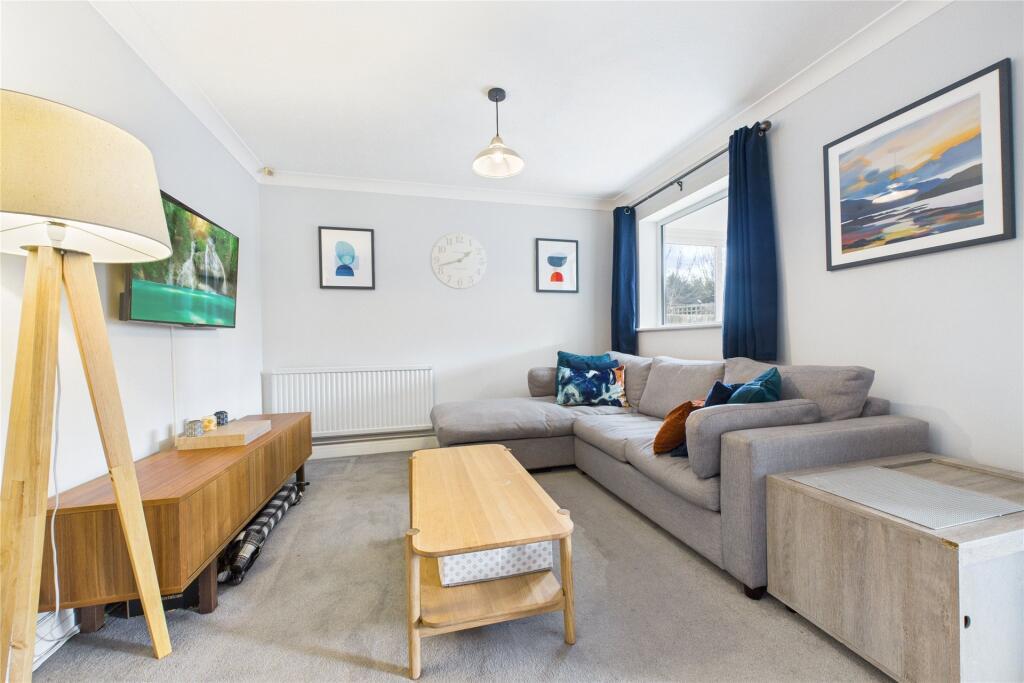 Deerswood, Maidenhead, Berkshire, SL6 photo 3