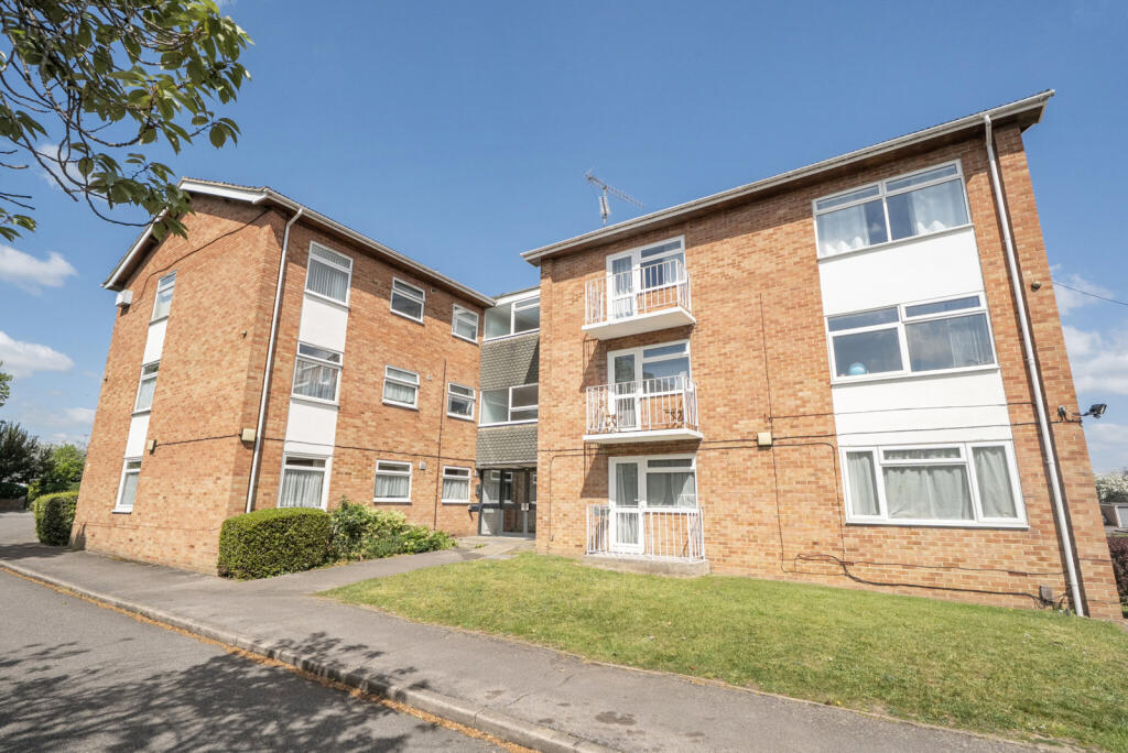 Main image of property: Bath Road, Reading, Berkshire, RG1