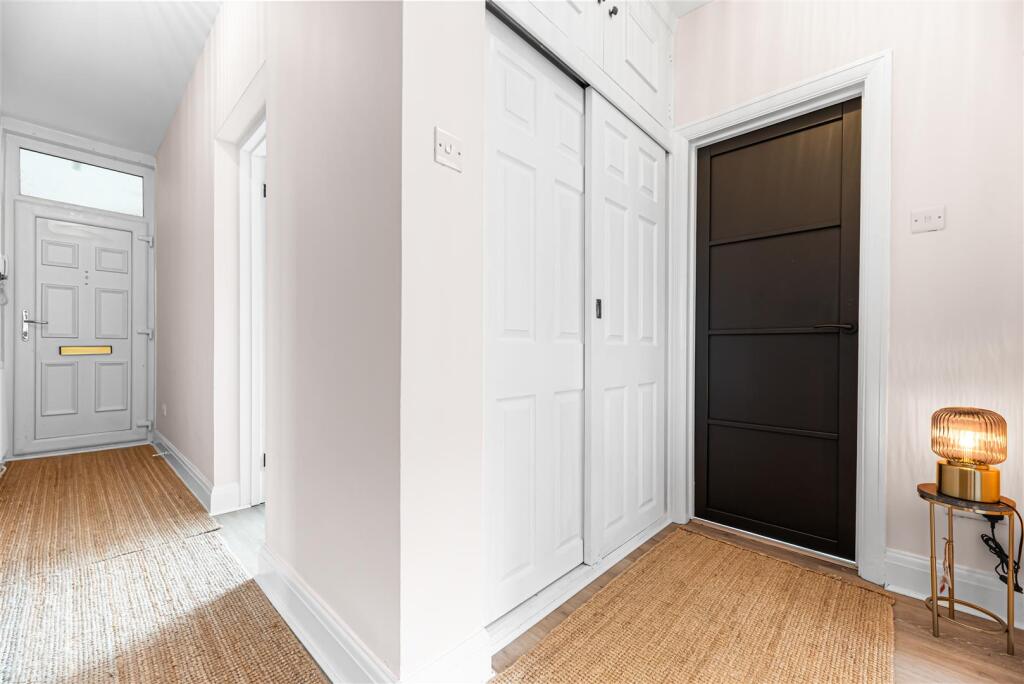 Apartment in Swansea, Uplands - View 5