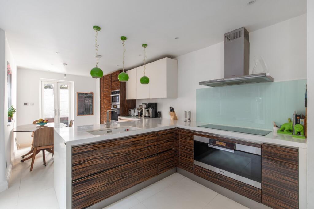 House in London - View 4