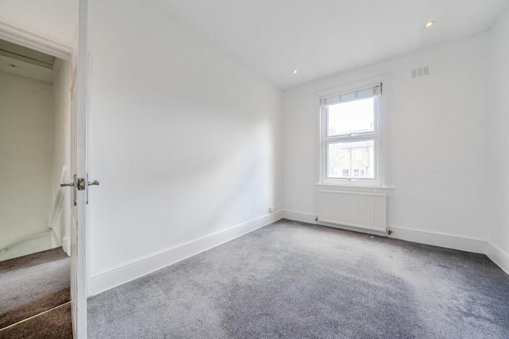 Apartment in London - View 4