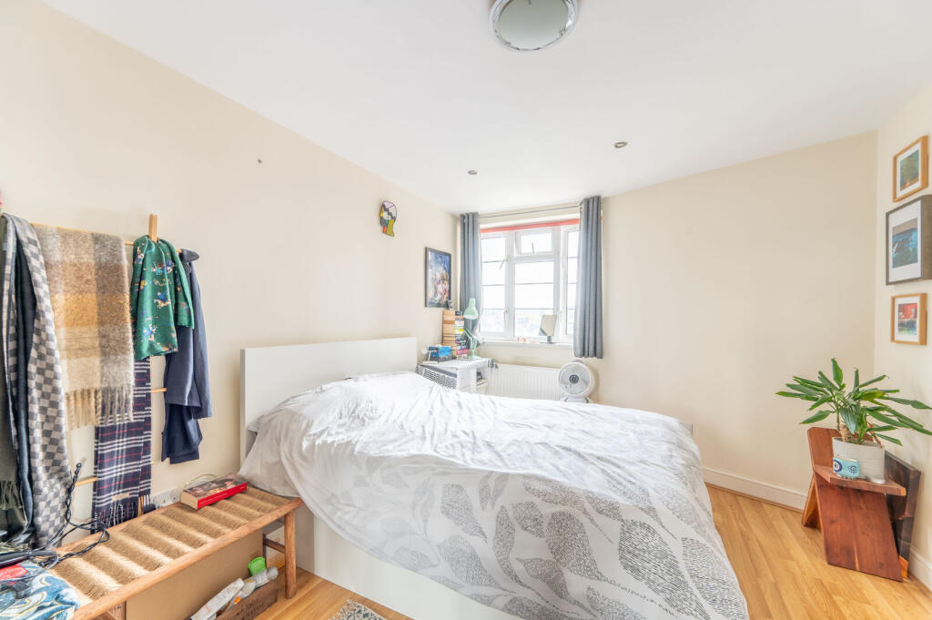 Apartment in London - View 4
