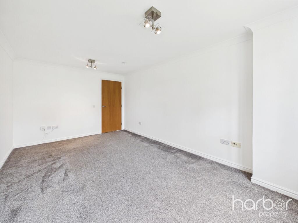 Spider Bridge Court, Lenzie, East Dunbartonshire, G66 3UP photo 3