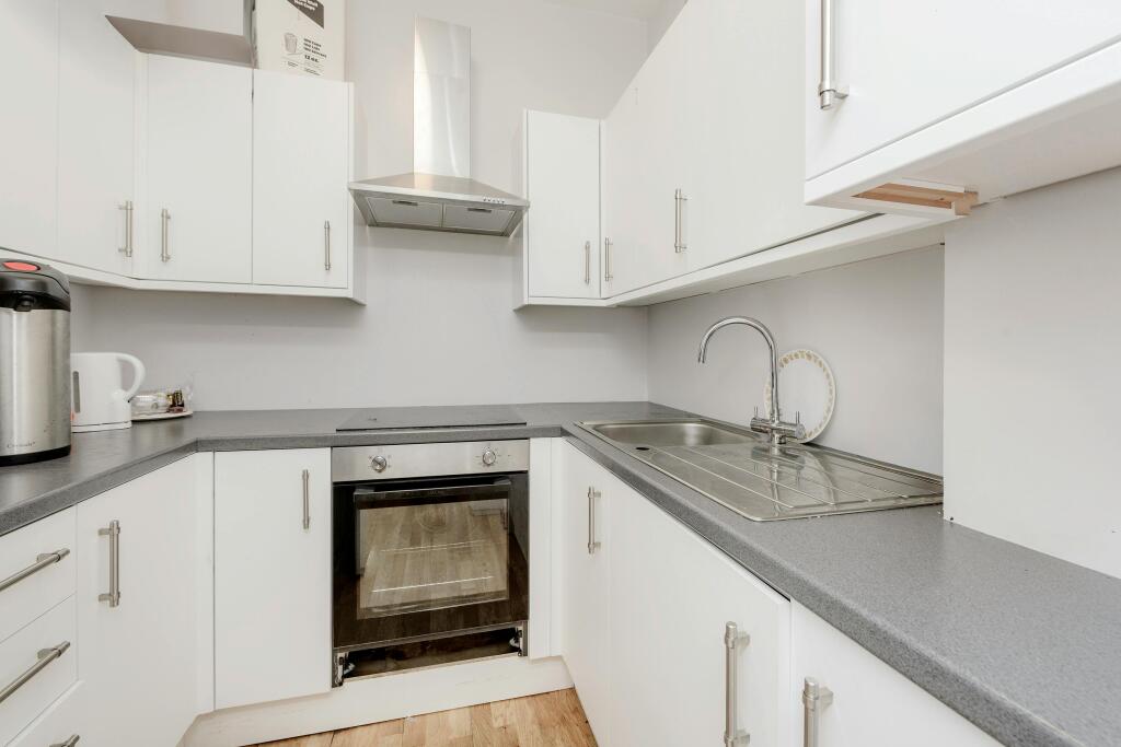 26 hartland rd1499.jpg