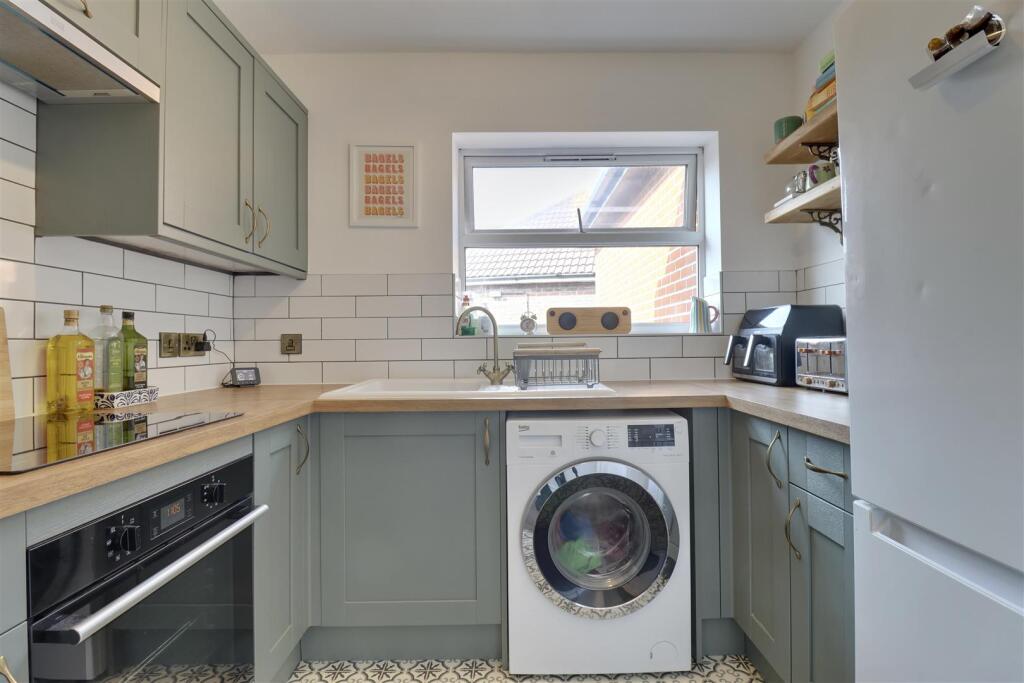 Apartment in Portsmouth - View 4