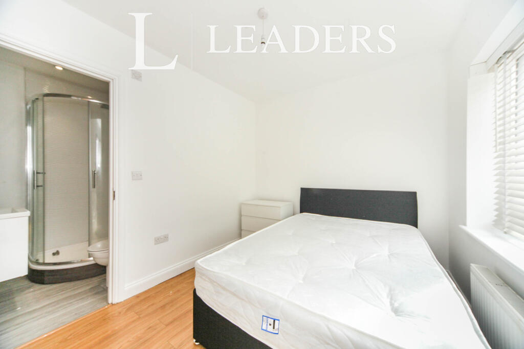 Main image of property: Black Swan Lane, Luton, Bedfordshire, LU3