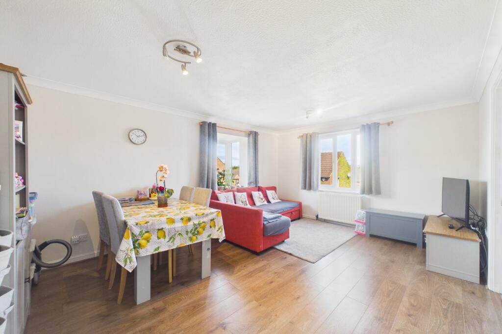 Main image of property: Darby Vale, Warfield, Berkshire, RG42