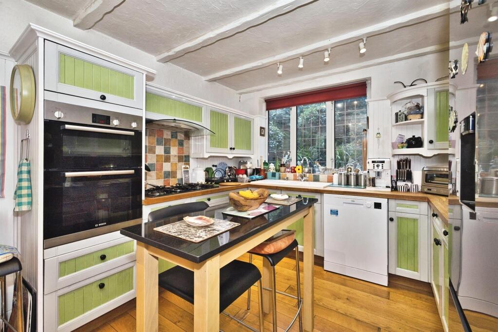 Additional image 3 of Penn Hill Park, Yeovil