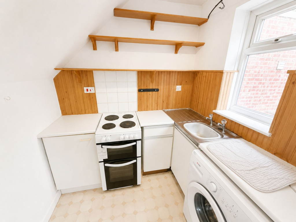House in Nottingham - View 3