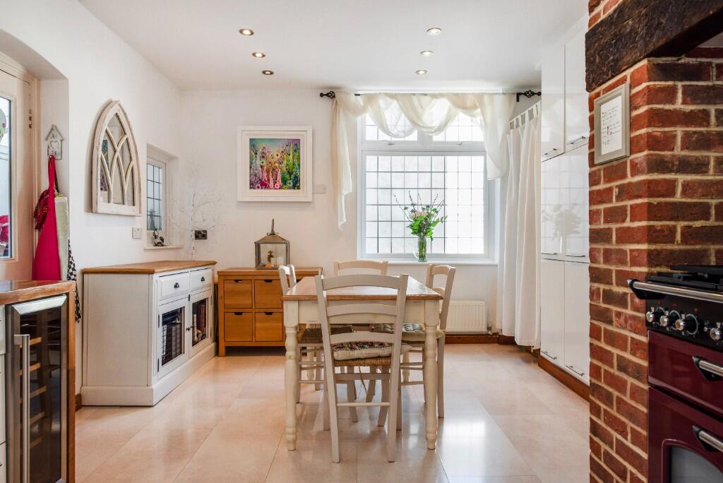 Blakes Road, Felpham, Bognor Regis, West Sussex, PO22 photo 4