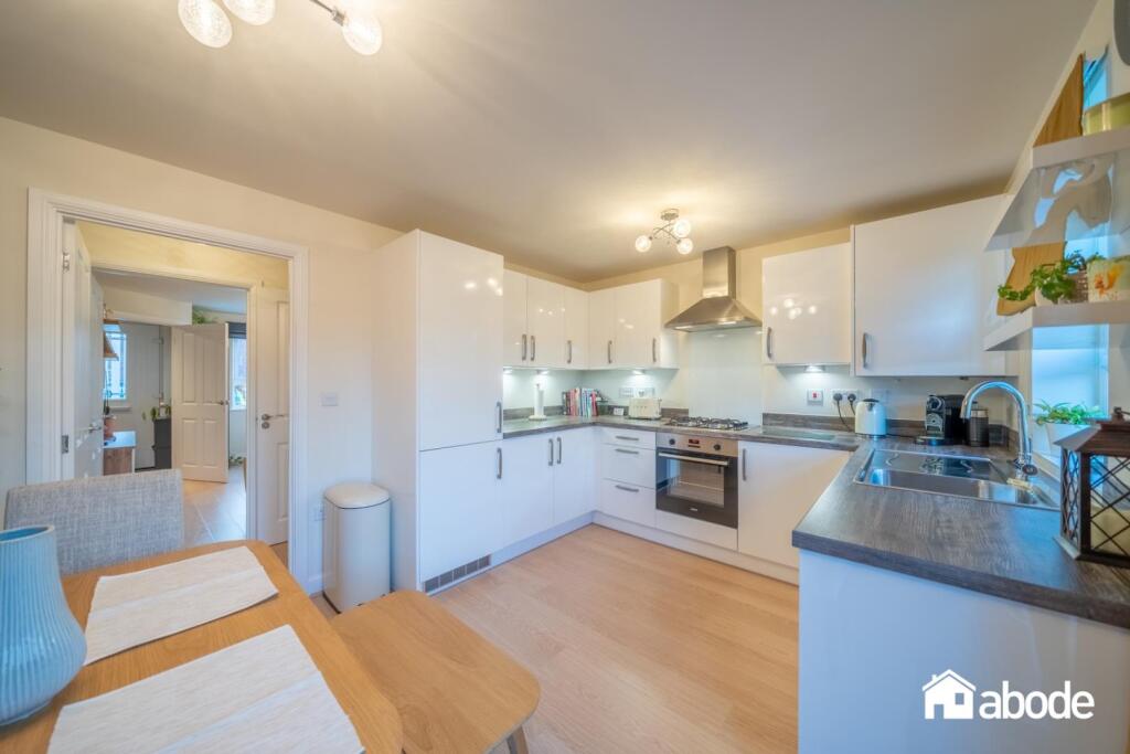 Thorn Tree Drive, Liverpool photo 2