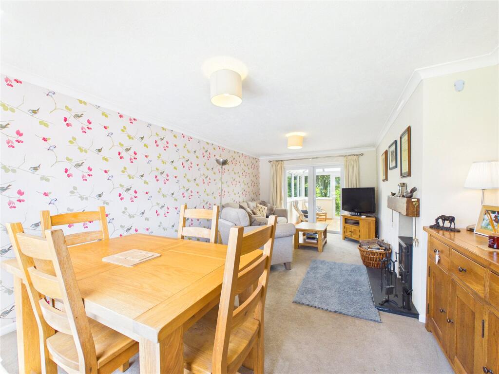 House in Worcester - View 2