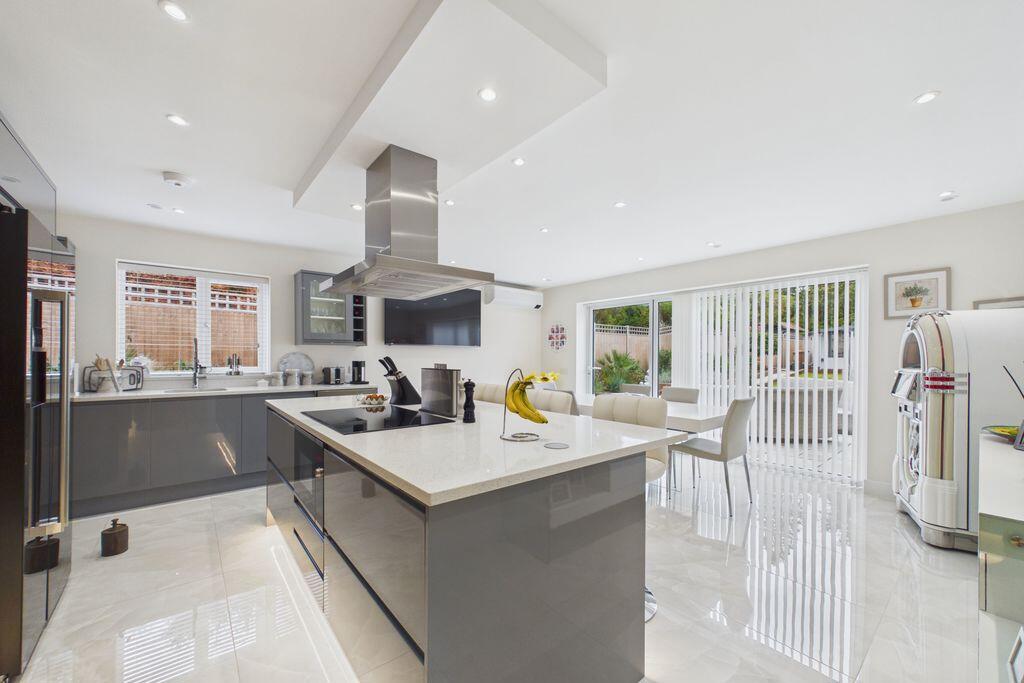 House in Reigate and Banstead, Surrey - View 3