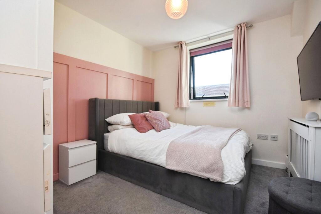 Apartment in Chelmsford - View 2