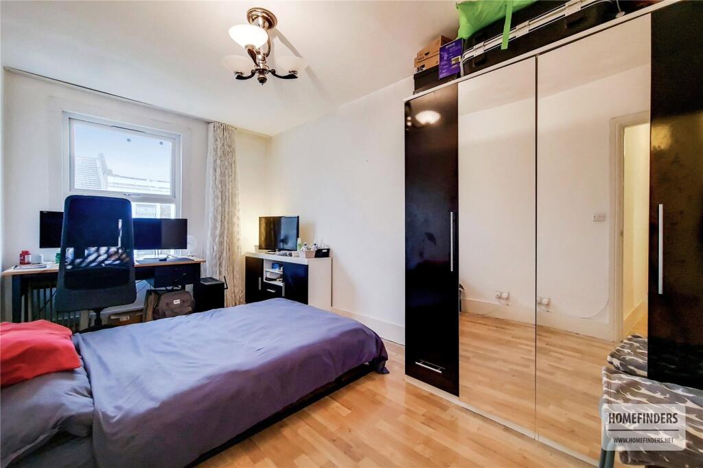 Apartment in London, Clapton Park, Homerton - View 5