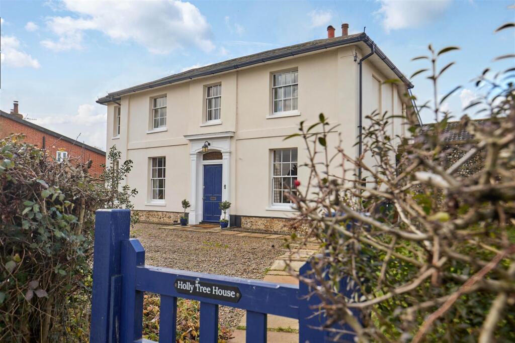 Main image of property: LONG STRATTON