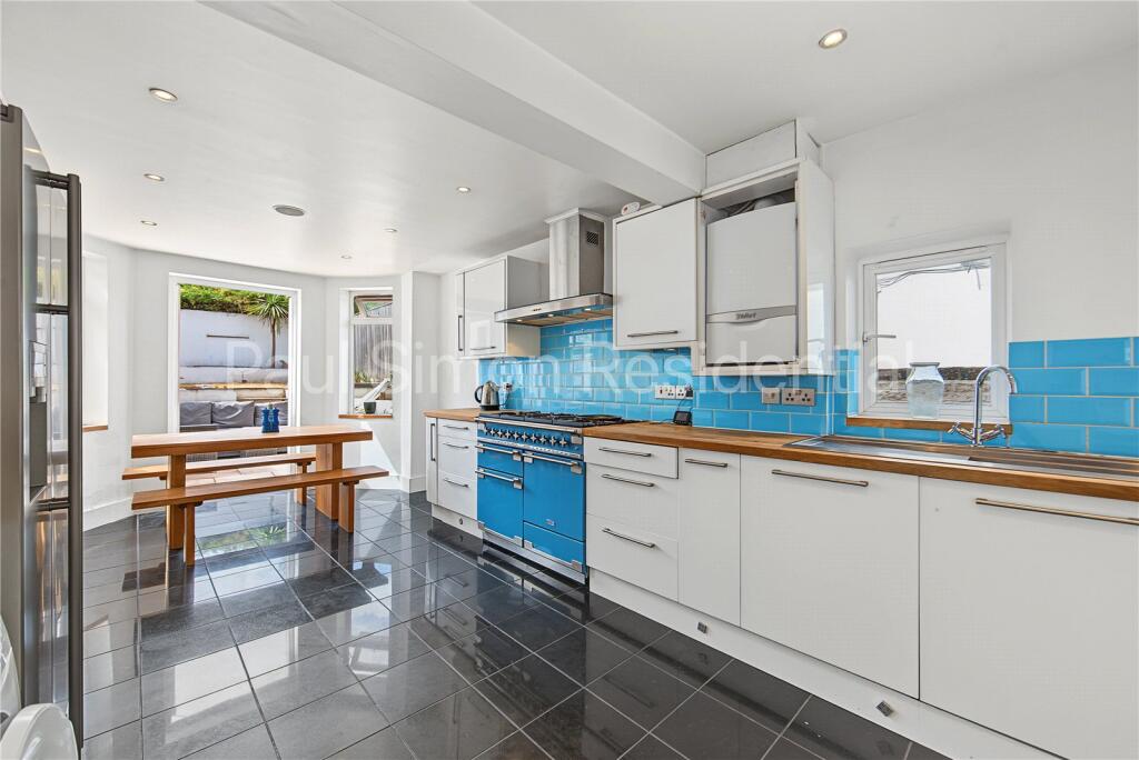 House in London - View 4