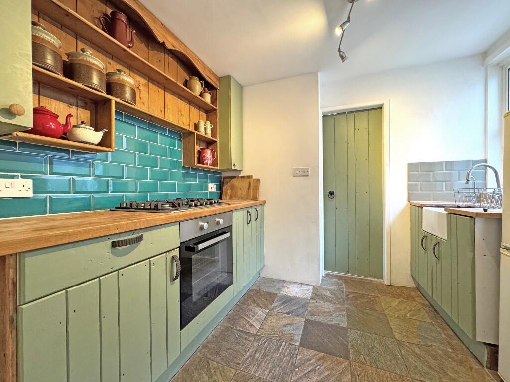 Apartment in Brighton, Round Hill - View 3