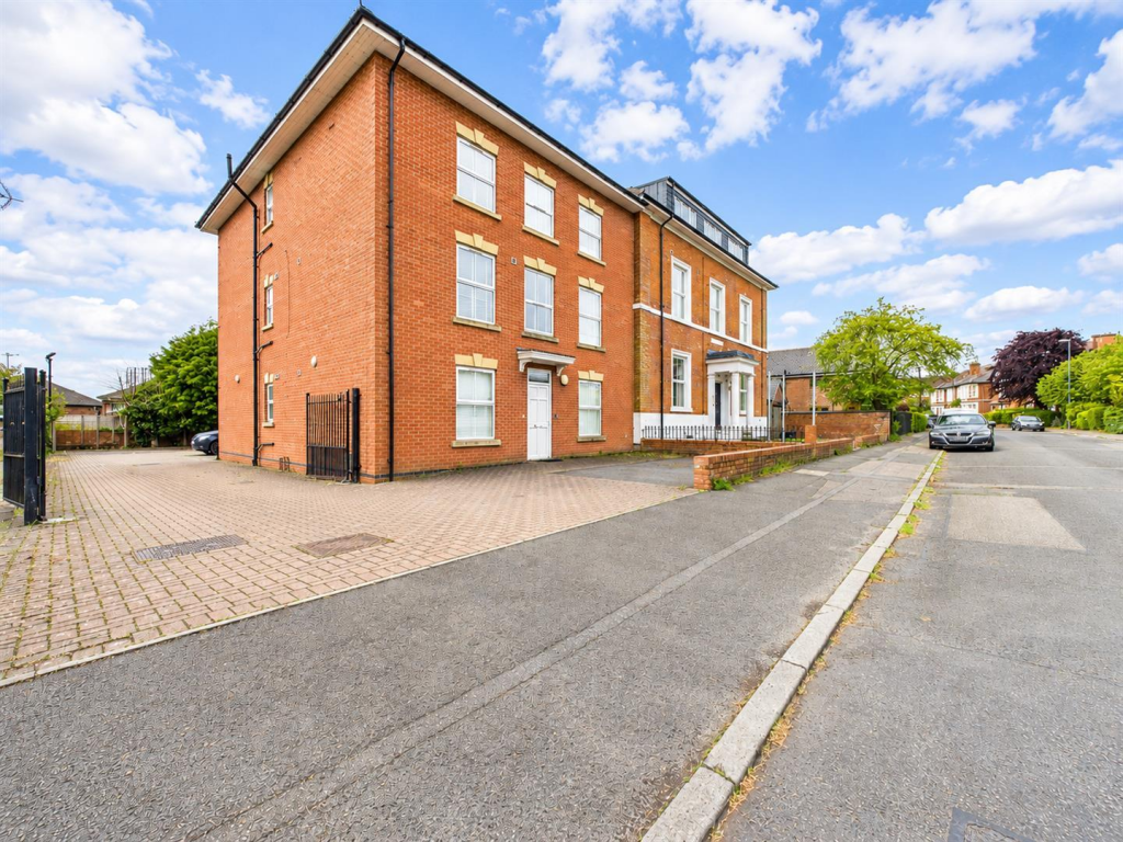 Main image of property: Fully Furnished Apartment, Dalby House, Radbourne Street, Derby