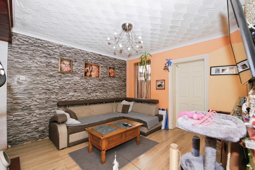 House in Peterborough - View 5