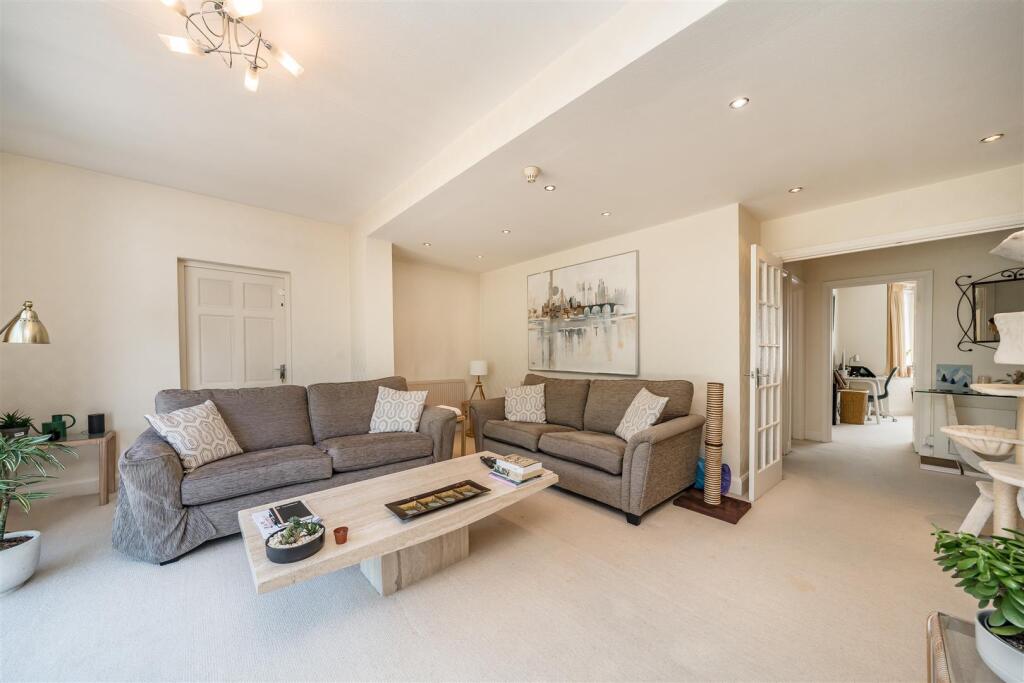Hillside Road, Northwood photo 4