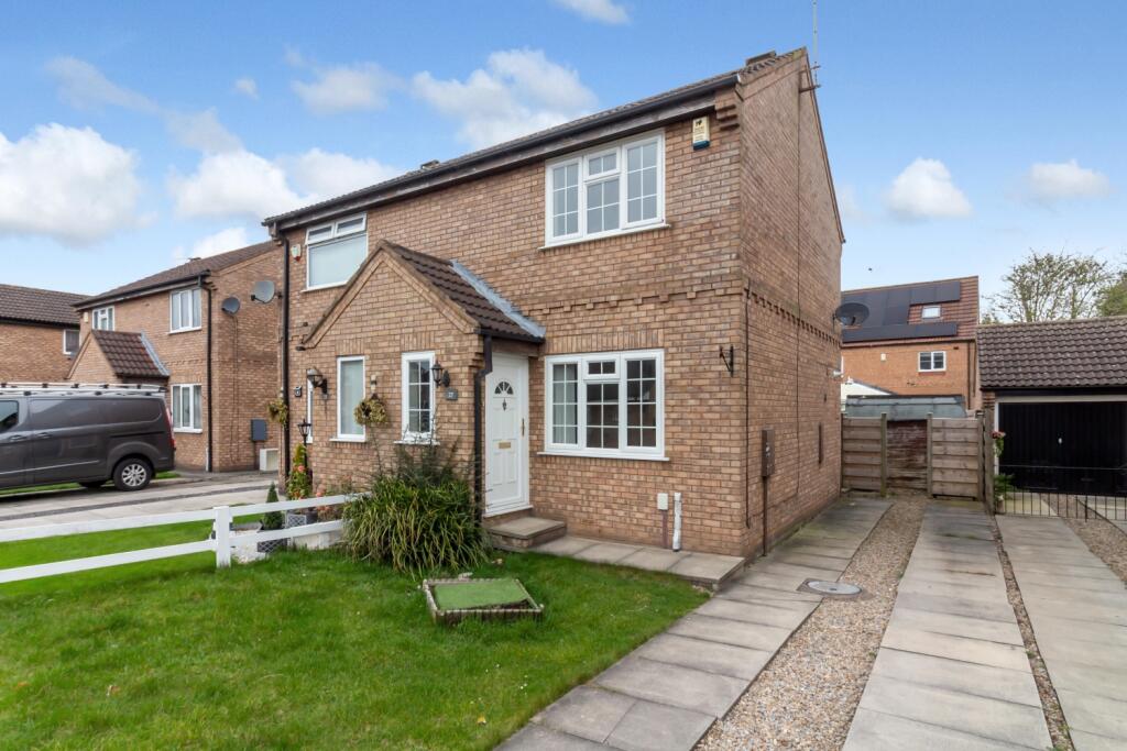 Main image of property: Lindley Wood Grove, York, North Yorkshire, YO30