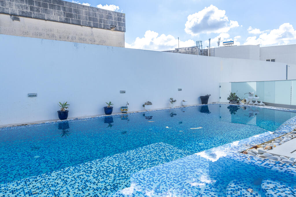 Main image of property: Madliena