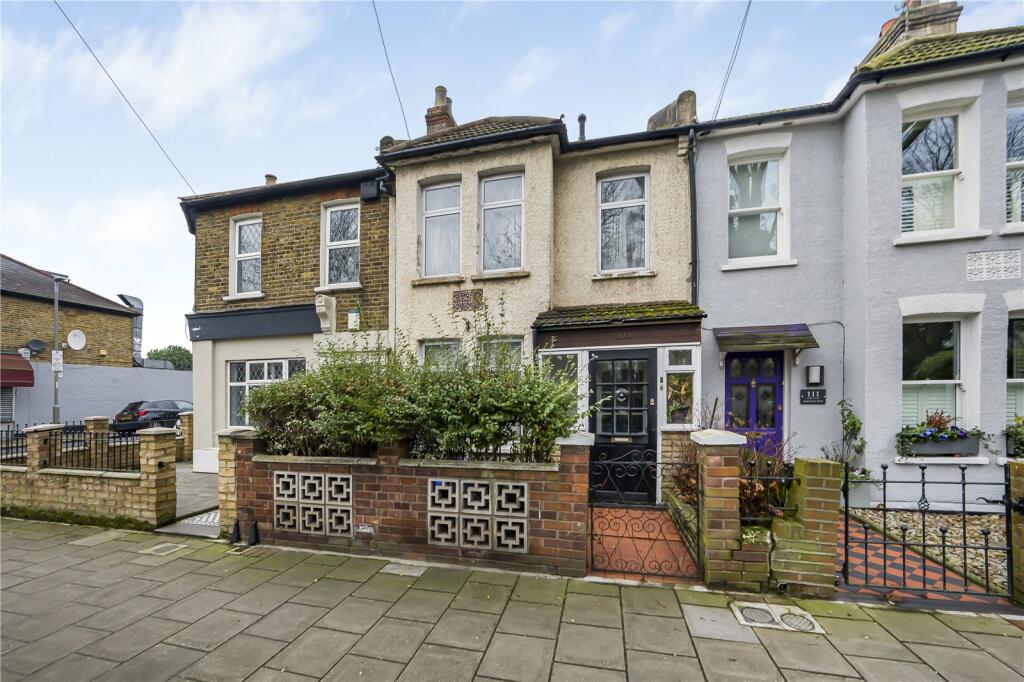 2-bed terraced on Blackshaw Road, London, SW17, £550,000