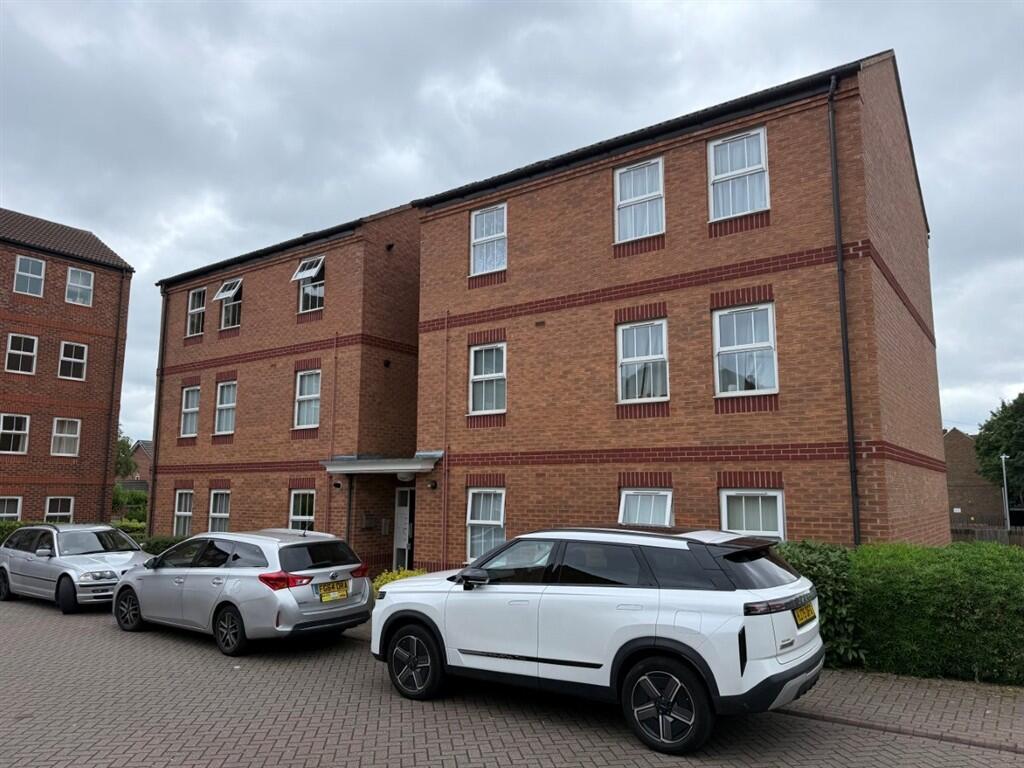 Sherwood Street, Hucknall, NOTTINGHAM
