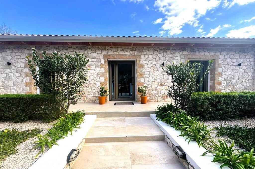 Main image of property: Nydri, Lefkada, Ionian Islands
