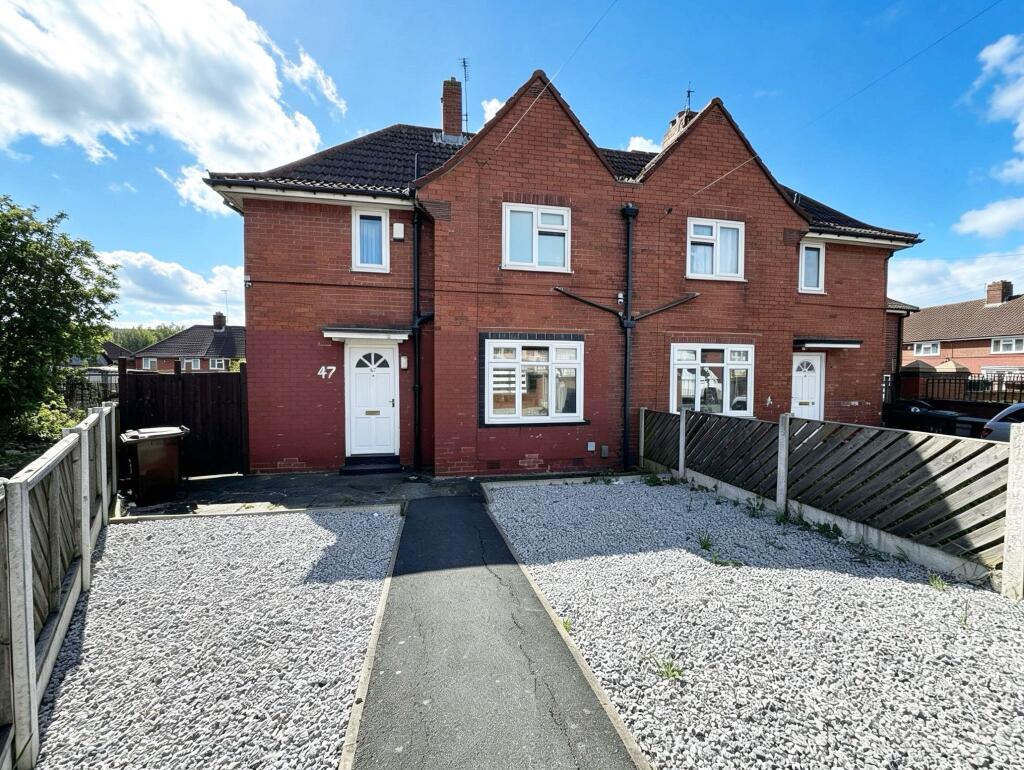 Main image of property: Neville Close