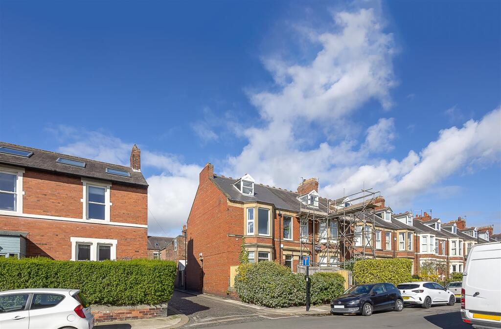 Wolveleigh Terrace, Gosforth, Newcastle upon Tyne photo 2