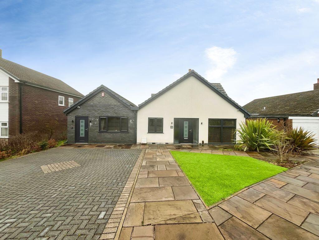 4-bed detached on Lakelands Drive, Ladybridge, £525,000