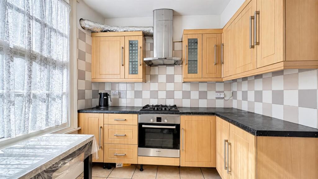 Apartment in London - View 2