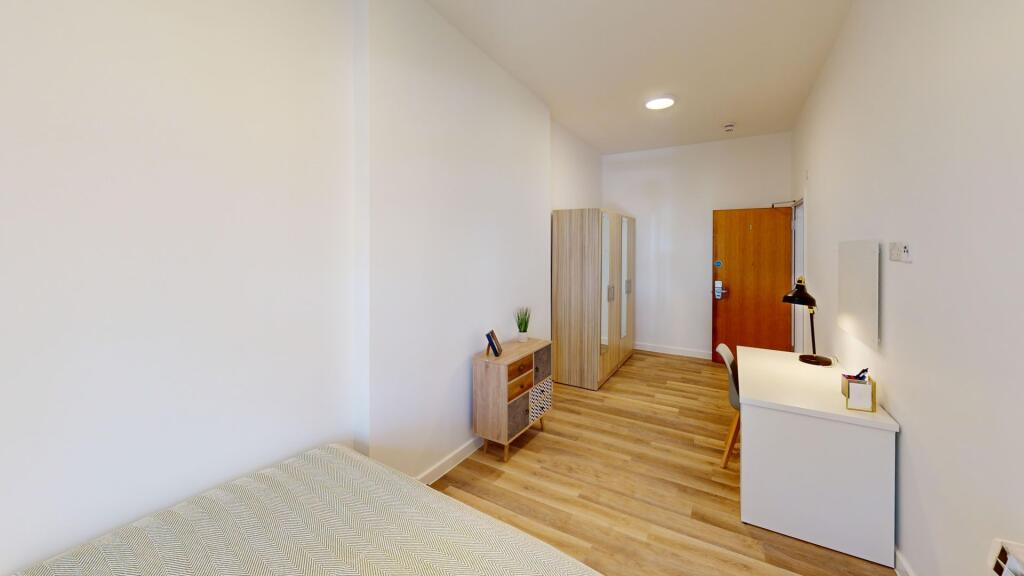 Apartment in Truro - View 5