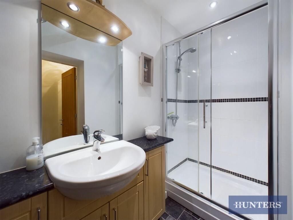 Apartment in York - View 5