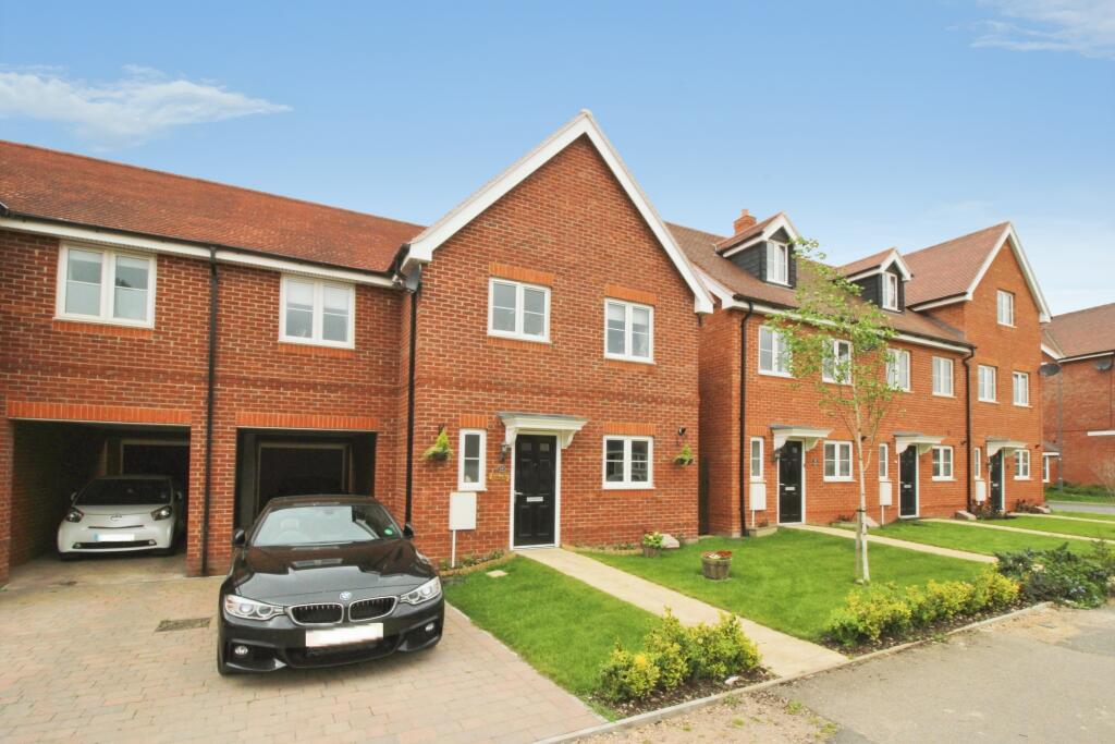 Main image of property: Collington Rd, Berryfields, Aylesbury, HP18